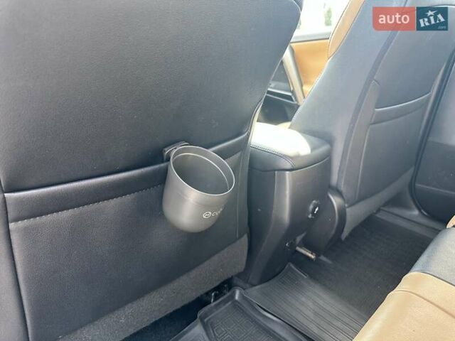 Тойота РАВ 4 2016 в Житомире на Automoto.ua Белый Тойота РАВ 4, объемом двигателя 2.49 л и пробегом 124 тыс. км за 21500 $, фото 50 на Automoto.ua