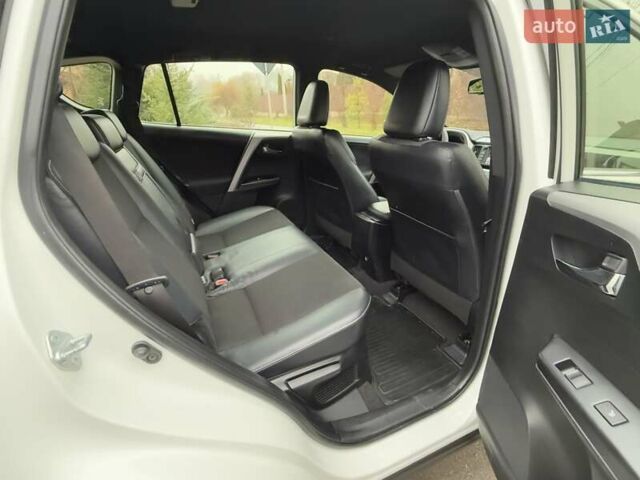 Белый Тойота РАВ 4, объемом двигателя 2.49 л и пробегом 71 тыс. км за 24800 $, фото 29 на Automoto.ua