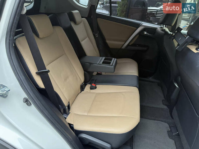 Белый Тойота РАВ 4, объемом двигателя 1.99 л и пробегом 115 тыс. км за 21990 $, фото 36 на Automoto.ua