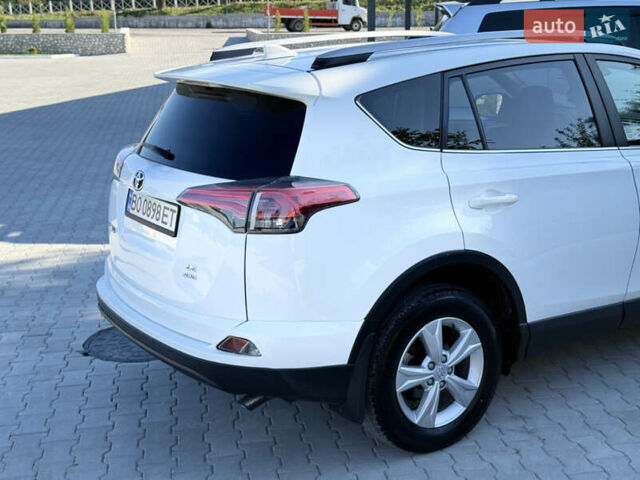 Білий Тойота РАВ 4, об'ємом двигуна 2.49 л та пробігом 162 тис. км за 20300 $, фото 8 на Automoto.ua
