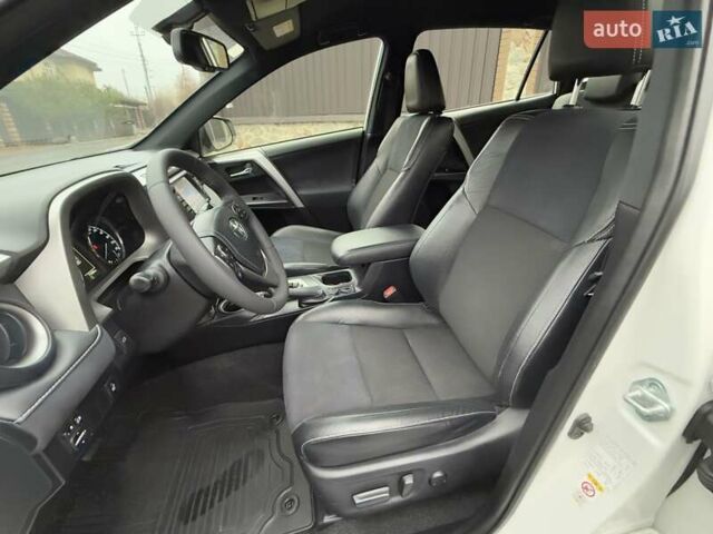 Белый Тойота РАВ 4, объемом двигателя 2.49 л и пробегом 71 тыс. км за 24800 $, фото 25 на Automoto.ua