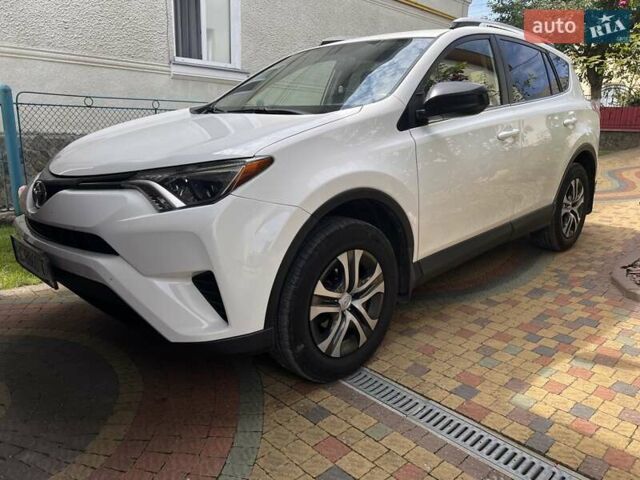 Тойота РАВ 4 2016 в Львове на Automoto.ua Белый Тойота РАВ 4, объемом двигателя 2.49 л и пробегом 116 тыс. км за 18300 $, фото 2 на Automoto.ua