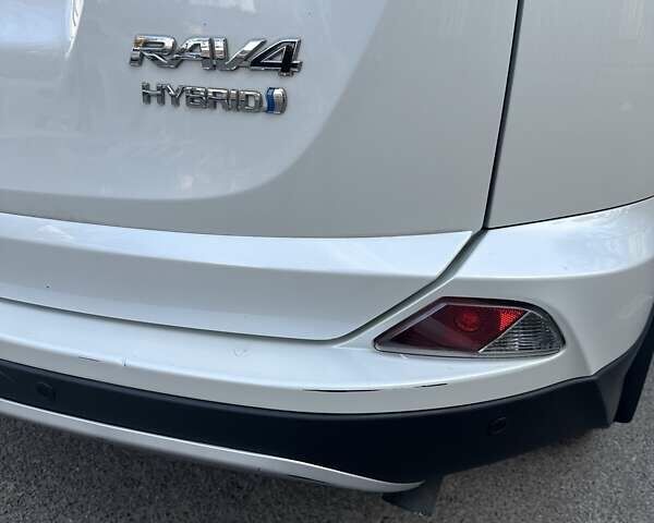 Білий Тойота РАВ 4, об'ємом двигуна 2.49 л та пробігом 54 тис. км за 27000 $, фото 9 на Automoto.ua
