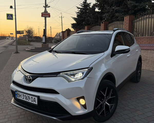 Белый Тойота РАВ 4, объемом двигателя 2.23 л и пробегом 154 тыс. км за 20400 $, фото 8 на Automoto.ua