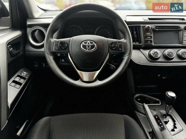 Білий Тойота РАВ 4, об'ємом двигуна 2.49 л та пробігом 173 тис. км за 16100 $, фото 37 на Automoto.ua