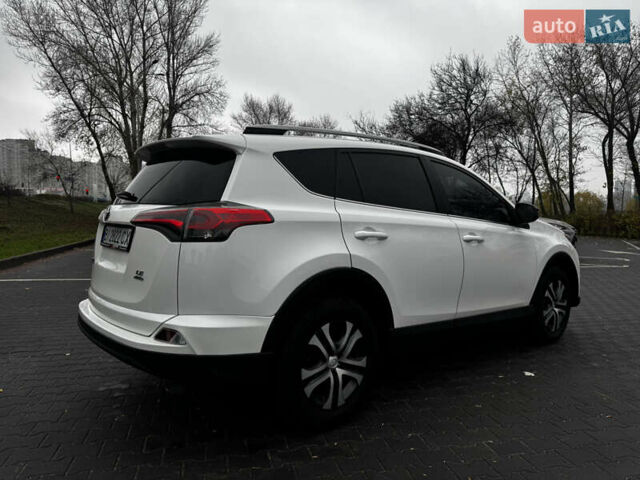 Білий Тойота РАВ 4, об'ємом двигуна 2.49 л та пробігом 173 тис. км за 16100 $, фото 8 на Automoto.ua