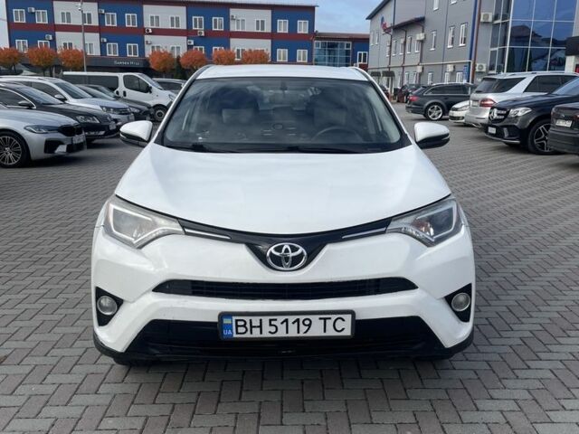 Белый Тойота РАВ 4, объемом двигателя 2.5 л и пробегом 150 тыс. км за 15000 $, фото 6 на Automoto.ua