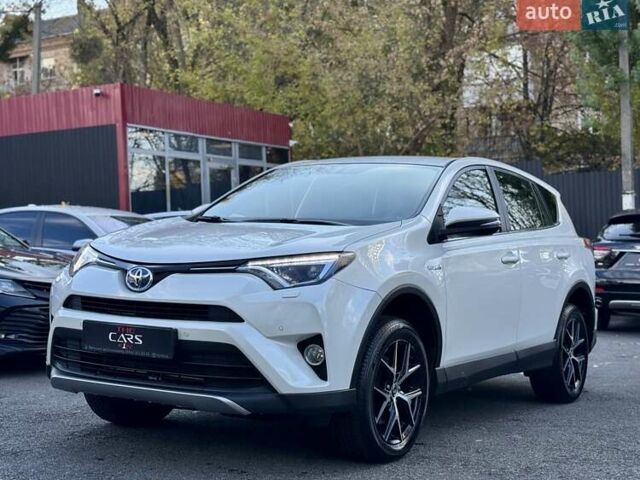 Тойота РАВ 4 2016 в Киеве на Automoto.ua Белый Тойота РАВ 4, объемом двигателя 2.5 л и пробегом 165 тыс. км за 22200 $, фото 7 на Automoto.ua