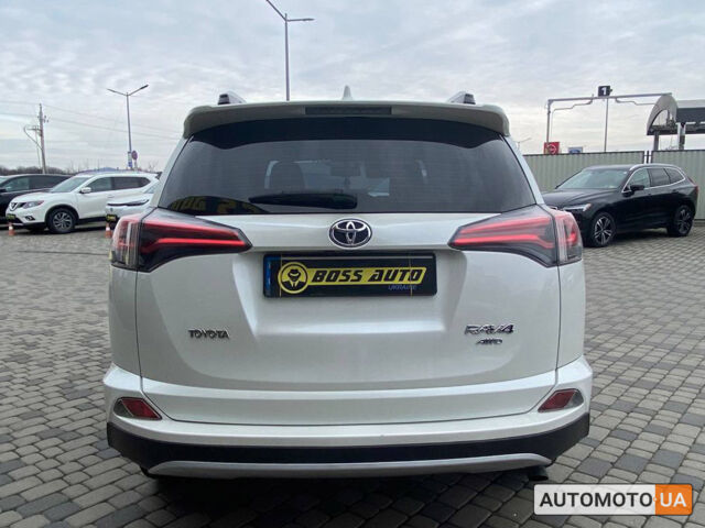 Білий Тойота РАВ 4, об'ємом двигуна 2.2 л та пробігом 288 тис. км за 22900 $, фото 5 на Automoto.ua
