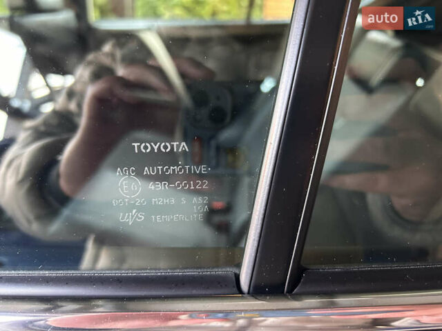 Білий Тойота РАВ 4, об'ємом двигуна 2.49 л та пробігом 146 тис. км за 24000 $, фото 17 на Automoto.ua