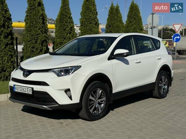 Білий Тойота РАВ 4, об'ємом двигуна 1.99 л та пробігом 93 тис. км за 21500 $, фото 9 на Automoto.ua
