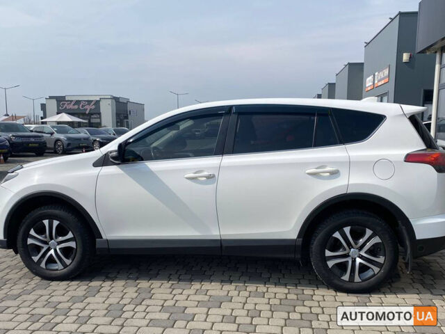 Белый Тойота РАВ 4, объемом двигателя 2 л и пробегом 171 тыс. км за 20300 $, фото 3 на Automoto.ua