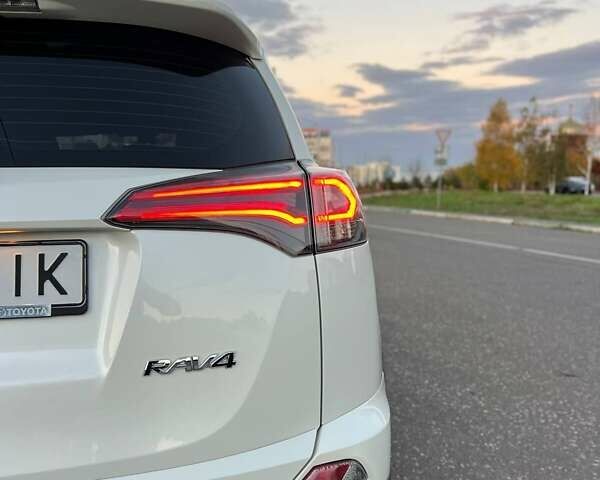 Белый Тойота РАВ 4, объемом двигателя 1.99 л и пробегом 111 тыс. км за 19999 $, фото 38 на Automoto.ua