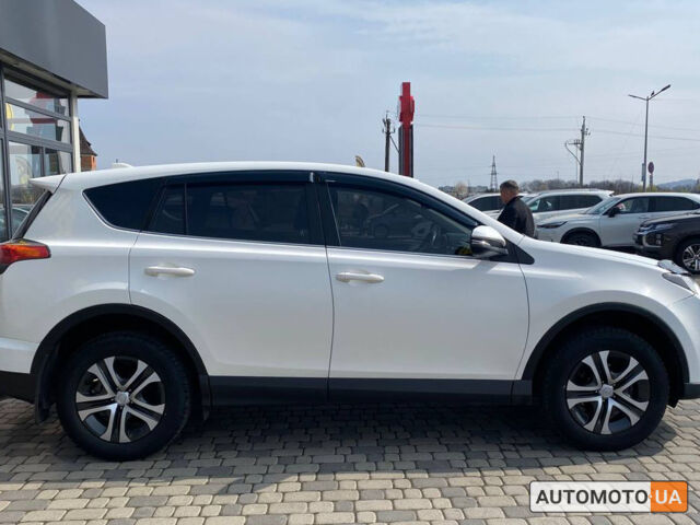 Белый Тойота РАВ 4, объемом двигателя 2 л и пробегом 171 тыс. км за 20300 $, фото 7 на Automoto.ua