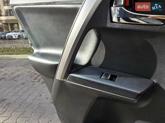 Тойота РАВ 4 2017 в Киеве на Automoto.ua Белый Тойота РАВ 4, объемом двигателя 2.49 л и пробегом 95 тыс. км за 21500 $, фото 21 на Automoto.ua