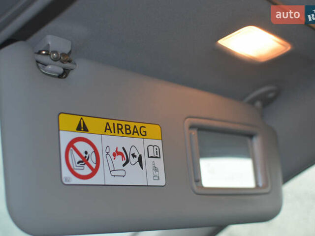 Тойота РАВ 4 2017 в Львове на Automoto.ua Белый Тойота РАВ 4, объемом двигателя 2.49 л и пробегом 187 тыс. км за 22990 $, фото 25 на Automoto.ua