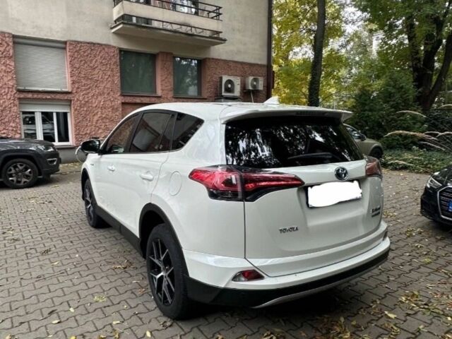 Тойота РАВ 4 2017 в Киеве на Automoto.ua Белый Тойота РАВ 4, объемом двигателя 2 л и пробегом 116 тыс. км за 8000 $, фото 5 на Automoto.ua