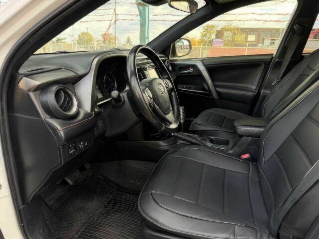 Белый Тойота РАВ 4, объемом двигателя 2.5 л и пробегом 64 тыс. км за 11000 $, фото 6 на Automoto.ua