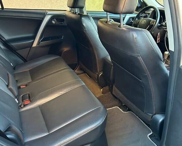 Белый Тойота РАВ 4, объемом двигателя 2.5 л и пробегом 108 тыс. км за 25300 $, фото 43 на Automoto.ua