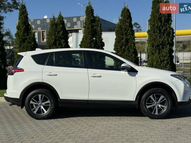 Білий Тойота РАВ 4, об'ємом двигуна 1.99 л та пробігом 93 тис. км за 21500 $, фото 12 на Automoto.ua