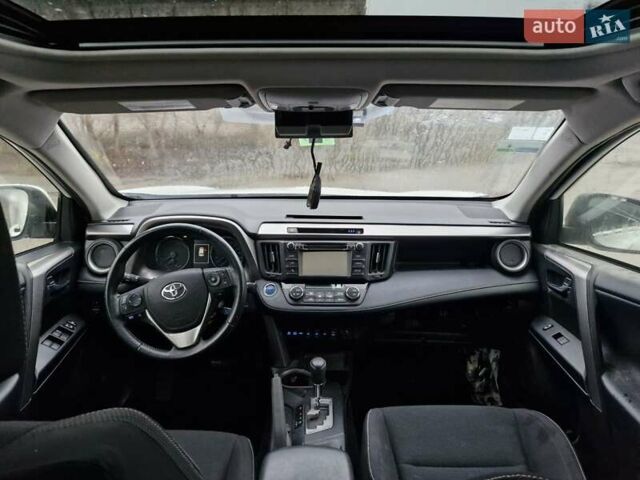 Білий Тойота РАВ 4, об'ємом двигуна 2.5 л та пробігом 126 тис. км за 15799 $, фото 17 на Automoto.ua