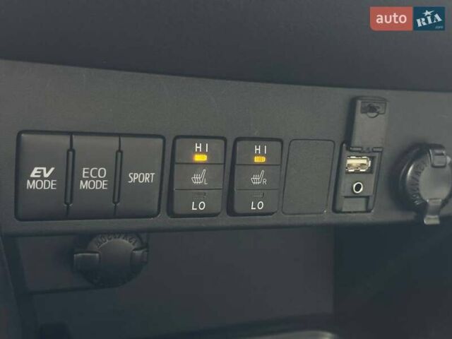 Білий Тойота РАВ 4, об'ємом двигуна 2.49 л та пробігом 122 тис. км за 19990 $, фото 19 на Automoto.ua