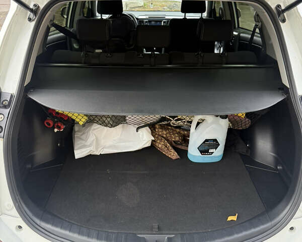 Белый Тойота РАВ 4, объемом двигателя 1.99 л и пробегом 67 тыс. км за 21000 $, фото 11 на Automoto.ua