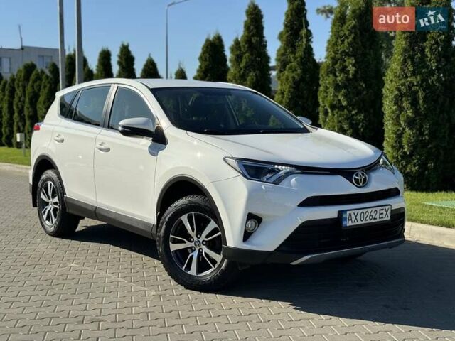Білий Тойота РАВ 4, об'ємом двигуна 1.99 л та пробігом 93 тис. км за 21500 $, фото 20 на Automoto.ua