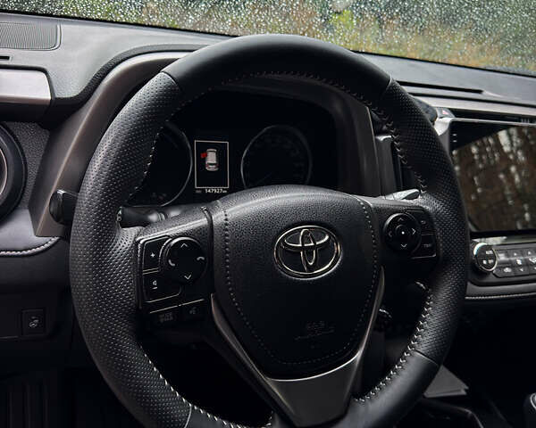 Белый Тойота РАВ 4, объемом двигателя 2.49 л и пробегом 146 тыс. км за 23997 $, фото 13 на Automoto.ua