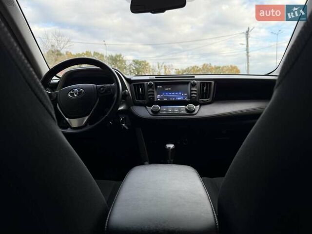 Білий Тойота РАВ 4, об'ємом двигуна 2.23 л та пробігом 192 тис. км за 20500 $, фото 64 на Automoto.ua