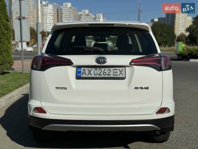 Білий Тойота РАВ 4, об'ємом двигуна 1.99 л та пробігом 93 тис. км за 21500 $, фото 29 на Automoto.ua