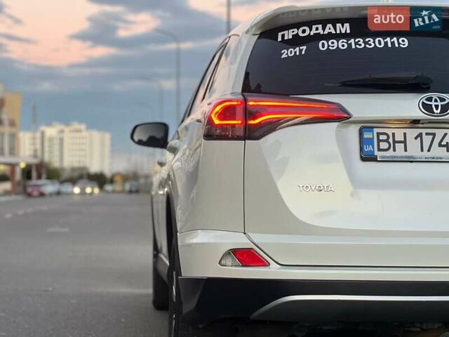 Белый Тойота РАВ 4, объемом двигателя 1.99 л и пробегом 111 тыс. км за 19999 $, фото 44 на Automoto.ua