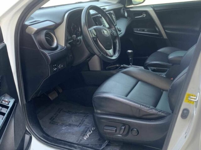 Білий Тойота РАВ 4, об'ємом двигуна 2.5 л та пробігом 105 тис. км за 6700 $, фото 7 на Automoto.ua