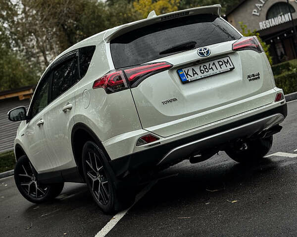 Белый Тойота РАВ 4, объемом двигателя 2.49 л и пробегом 146 тыс. км за 23997 $, фото 12 на Automoto.ua