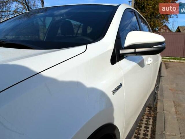 Тойота РАВ 4 2017 в Виннице на Automoto.ua Белый Тойота РАВ 4, объемом двигателя 2.49 л и пробегом 198 тыс. км за 22987 $, фото 27 на Automoto.ua