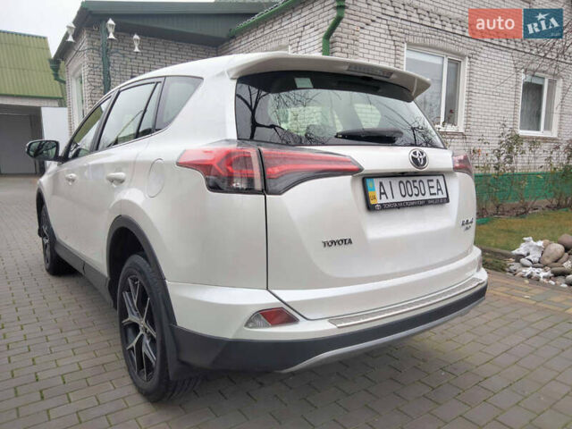 Белый Тойота РАВ 4, объемом двигателя 2.23 л и пробегом 63 тыс. км за 25200 $, фото 7 на Automoto.ua