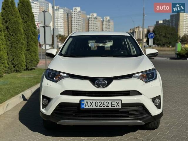 Білий Тойота РАВ 4, об'ємом двигуна 1.99 л та пробігом 93 тис. км за 21500 $, фото 5 на Automoto.ua