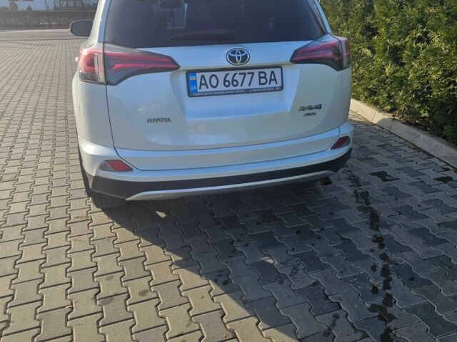 Білий Тойота РАВ 4, об'ємом двигуна 2.2 л та пробігом 290 тис. км за 521 $, фото 7 на Automoto.ua