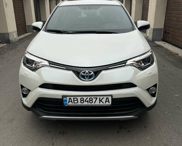 Белый Тойота РАВ 4, объемом двигателя 2.49 л и пробегом 199 тыс. км за 22999 $, фото 1 на Automoto.ua