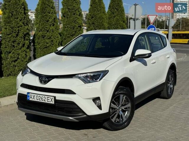 Білий Тойота РАВ 4, об'ємом двигуна 1.99 л та пробігом 93 тис. км за 21500 $, фото 13 на Automoto.ua