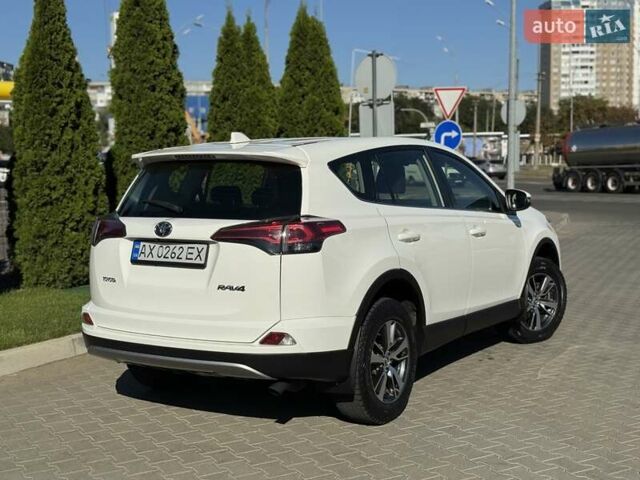 Білий Тойота РАВ 4, об'ємом двигуна 1.99 л та пробігом 93 тис. км за 21500 $, фото 25 на Automoto.ua