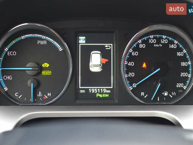 Тойота РАВ 4 2017 в Львове на Automoto.ua Белый Тойота РАВ 4, объемом двигателя 2.49 л и пробегом 187 тыс. км за 22990 $, фото 29 на Automoto.ua