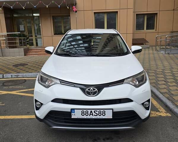 Білий Тойота РАВ 4, об'ємом двигуна 2.23 л та пробігом 220 тис. км за 20500 $, фото 5 на Automoto.ua