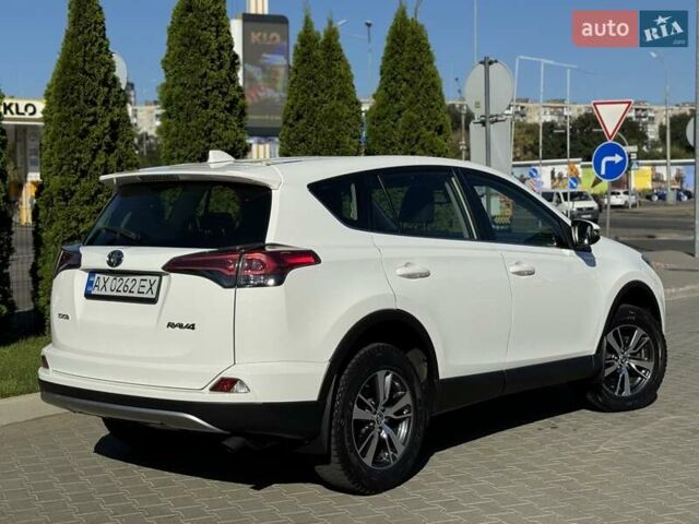 Білий Тойота РАВ 4, об'ємом двигуна 1.99 л та пробігом 93 тис. км за 21500 $, фото 26 на Automoto.ua