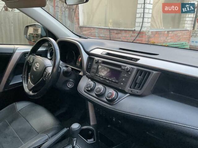 Белый Тойота РАВ 4, объемом двигателя 1.99 л и пробегом 138 тыс. км за 18500 $, фото 7 на Automoto.ua