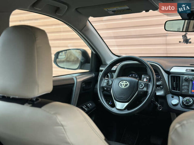 Белый Тойота РАВ 4, объемом двигателя 2.5 л и пробегом 183 тыс. км за 15490 $, фото 42 на Automoto.ua