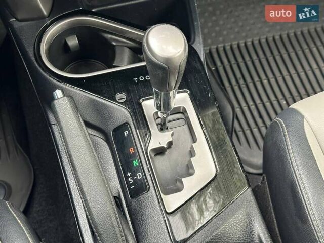 Білий Тойота РАВ 4, об'ємом двигуна 2.49 л та пробігом 122 тис. км за 19990 $, фото 20 на Automoto.ua