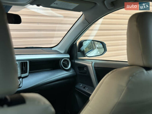 Белый Тойота РАВ 4, объемом двигателя 2.5 л и пробегом 183 тыс. км за 15490 $, фото 43 на Automoto.ua