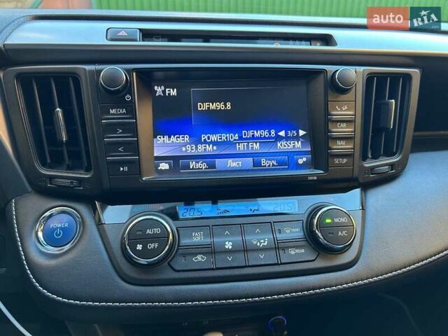 Белый Тойота РАВ 4, объемом двигателя 2.5 л и пробегом 108 тыс. км за 25300 $, фото 24 на Automoto.ua