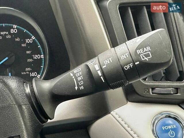 Білий Тойота РАВ 4, об'ємом двигуна 2.49 л та пробігом 122 тис. км за 19990 $, фото 25 на Automoto.ua